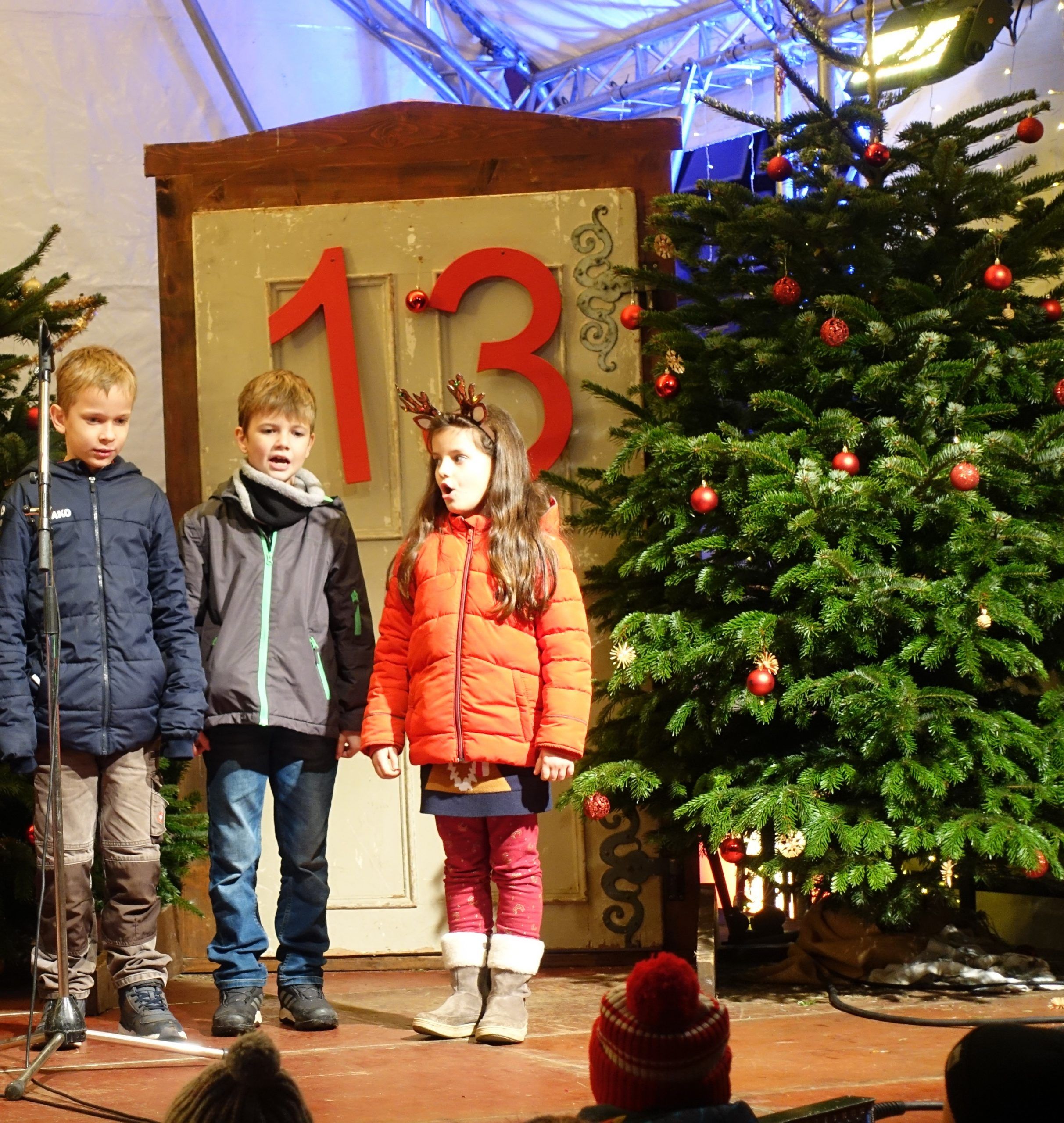Kinderhort 2 bereichert den Lebendigen Adventskalender der Stadt Herzogenaurach